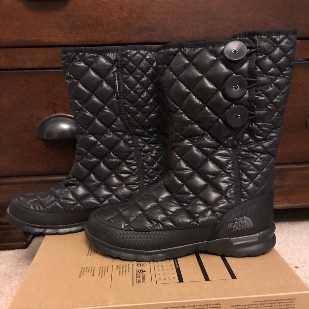 Women’s The North Face Thermoball boots
